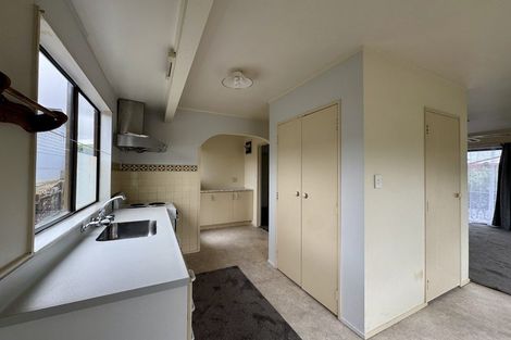 Photo of property in 1/125 Lynn Road, Bayview, Auckland, 0629