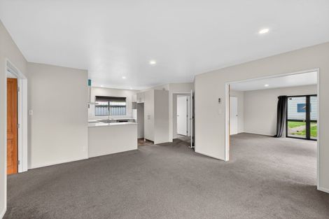 Photo of property in 122 Somerfield Street, Somerfield, Christchurch, 8024
