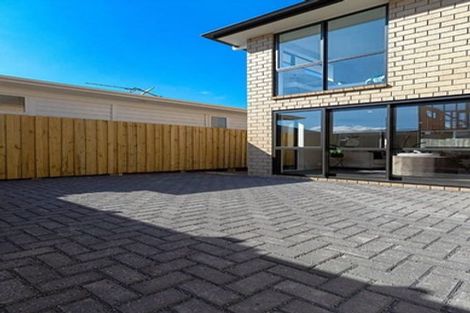 Photo of property in 740a Te Atatu Road, Te Atatu Peninsula, Auckland, 0610