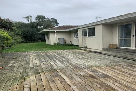Photo of property in 16 Stephanie Close, Glenfield, Auckland, 0629