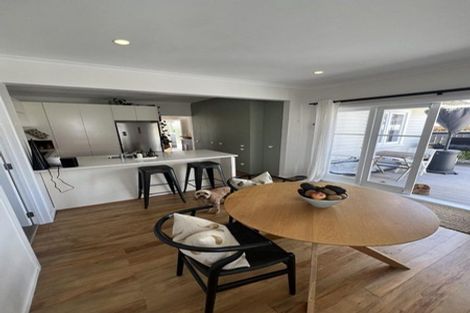 Photo of property in 3a Paton Avenue, Te Atatu South, Auckland, 0610