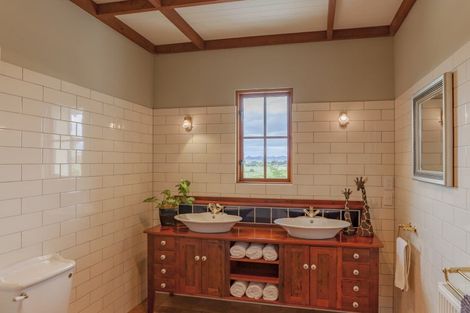 Photo of property in 295 Porangahau Road, Waipukurau, 4282