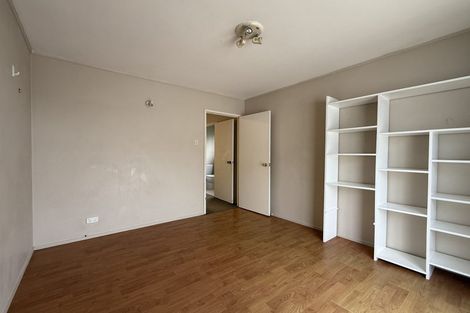 Photo of property in 607 Beach Road, Rothesay Bay, Auckland, 0630