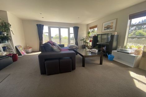 Photo of property in 38b Ruskin Road, Newlands, Wellington, 6037