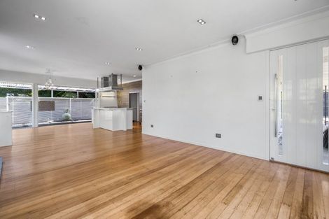 Photo of property in 16 Tainui Street, Frankton, Hamilton, 3204