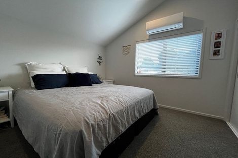 Photo of property in 2b Rosalind Road, Glenfield, Auckland, 0629