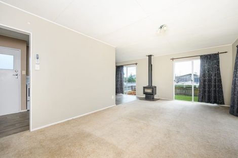 Photo of property in 40 Geraldine Crescent, Cloverlea, Palmerston North, 4412