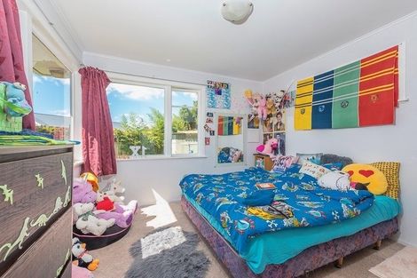 Photo of property in 50 Megan Avenue, Pakuranga Heights, Auckland, 2010