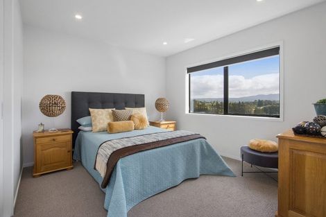 Photo of property in 13 Stingray Drive, Omokoroa, 3114