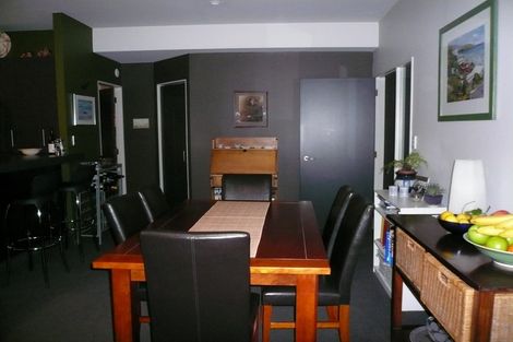 Photo of property in Grandstand Apartments, 80u8 Kent Terrace, Mount Victoria, Wellington, 6011