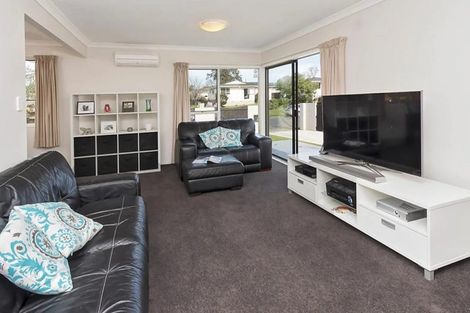 Photo of property in 18 Blanche Way, Half Moon Bay, Auckland, 2012
