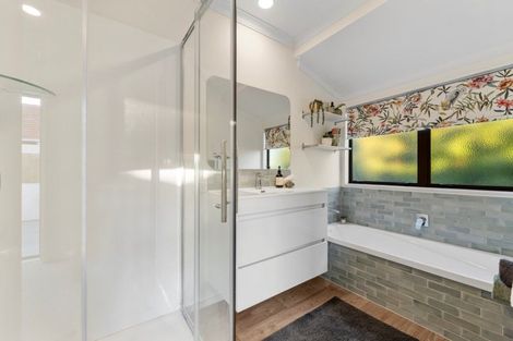 Photo of property in 1 Sutherland Avenue, Mount Maunganui, 3116
