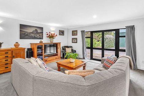 Photo of property in 80 Tararua Drive, Upper Plain, Masterton, 5888