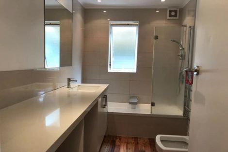 Photo of property in 21 Channel Road, Campbells Bay, Auckland, 0630