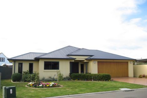Photo of property in 2 Saint Hill Rise, Havelock North, 4130
