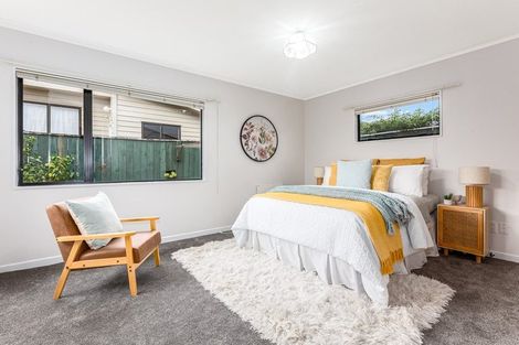 Photo of property in 2/25 Vincent Street, Waterloo, Lower Hutt, 5011