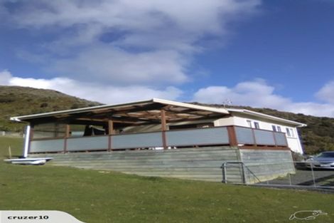 Photo of property in 32 Pencarrow Crescent, Wainuiomata, Lower Hutt, 5014