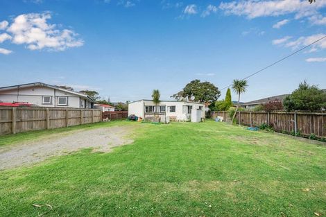 Photo of property in 16 Walton Road, Paraparaumu Beach, Paraparaumu, 5032