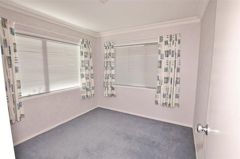 Photo of property in 16a Kilsyth Way, East Tamaki Heights, Auckland, 2016