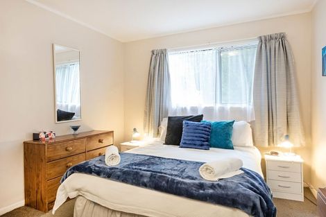 Photo of property in 54a Lincoln Avenue, Tawa, Wellington, 5028