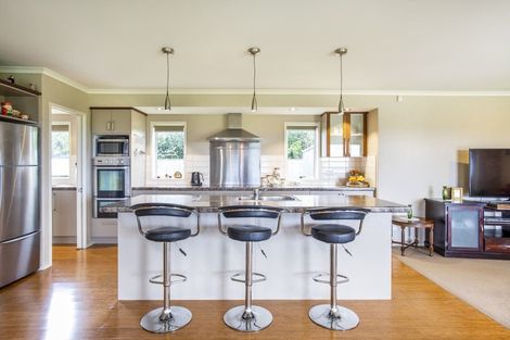 Photo of property in 126 Wilson Road, South Head, Helensville, 0874