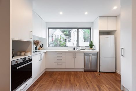 Photo of property in 24u6 Princess Terrace, Newtown, Wellington, 6021