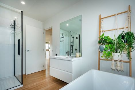 Photo of property in 6 Classic Lane, Rolleston, 7614