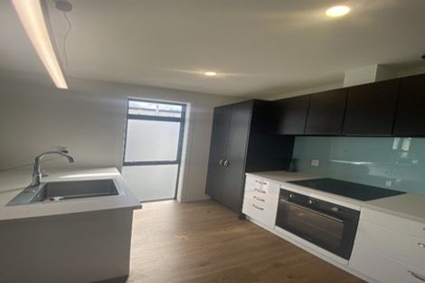 Photo of property in 40c Reeves Road, Pakuranga, Auckland, 2010