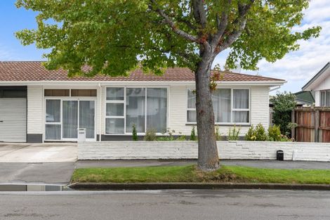Photo of property in 1/6 Valerie Place, Redwood, Christchurch, 8051