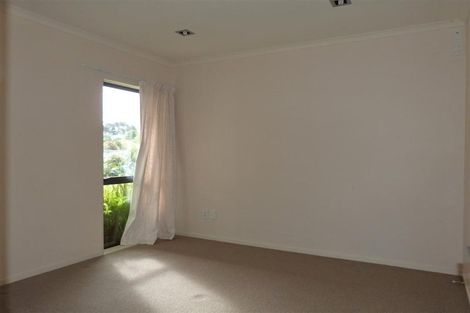 Photo of property in 75 Barbados Way, One Tree Point, 0118