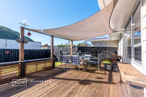 Photo of property in 1/50 Hartford Crescent, Totara Park, Upper Hutt, 5018