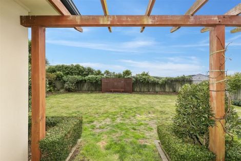 Photo of property in 9 Neston Grove, Churton Park, Wellington, 6037