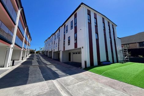 Photo of property in 41a Kelwyn Road, Kelston, Auckland, 0602