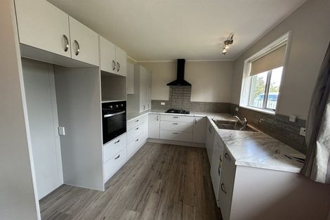 Photo of property in 2/19 Sturrocks Road, Redwood, Christchurch, 8051
