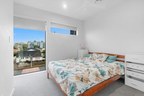 Photo of property in Frank Sargeson Apts, 202/74 Anzac Street, Takapuna, Auckland, 0622