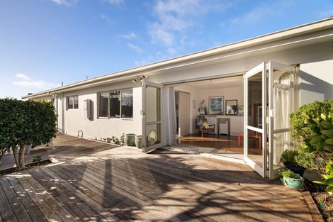 Photo of property in 3/201 Oceanbeach Road, Mount Maunganui, 3116