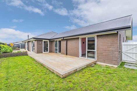 Photo of property in 2 Highworth Crescent, Rolleston, 7615