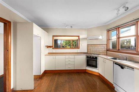 Photo of property in 98 Amyes Road, Hornby, Christchurch, 8042