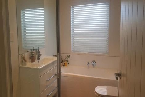 Photo of property in 10 Awatira Drive, Papamoa Beach, Papamoa, 3118