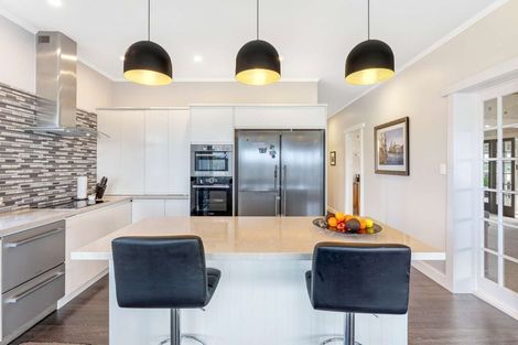 Photo of property in 44 College Street, College Estate, Whanganui, 4500