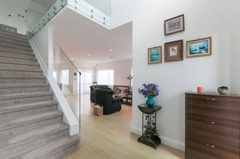 Photo of property in 69 Bordeaux Parade, Te Atatu South, Auckland, 0610