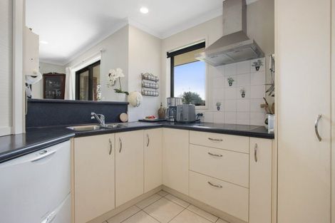 Photo of property in 18 Coleman Place, Katikati, 3129