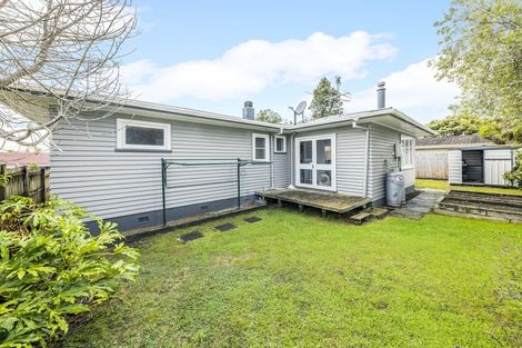 Photo of property in 37 Edmonton Road, Henderson, Auckland, 0612