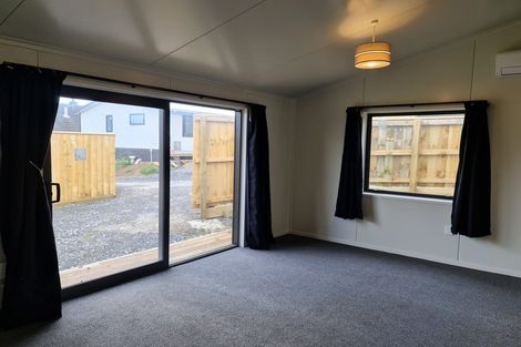 Photo of property in 90 Dimock Street, Titahi Bay, Porirua, 5022