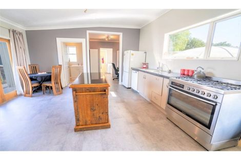 Photo of property in 58 Mauchline Street, Wallacetown, 9816