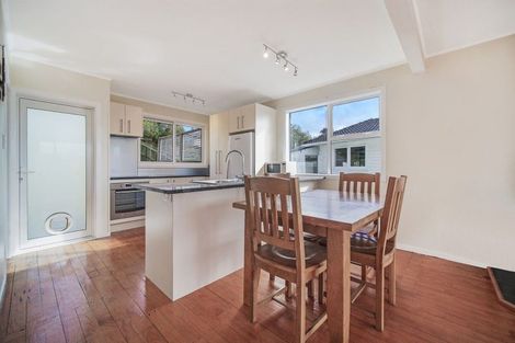 Photo of property in 5 Flynn Street, Birkdale, Auckland, 0626