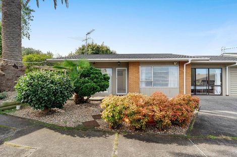 Photo of property in 1/15 Bramley Drive, Farm Cove, Auckland, 2012