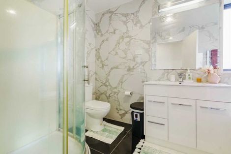 Photo of property in 23 Kirikiri Drive, Papakura, 2110