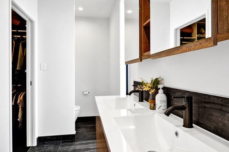 Photo of property in 4/20 Gordon Street, Glen Avon, New Plymouth, 4312