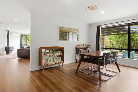 Photo of property in 17 Terry Smyth Drive, Kumeu, 0892